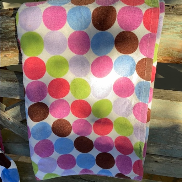 ROOM IT UP
"RACHEL" BEACH TOWEL/TOTE BAG SET - Picture 2 of 6